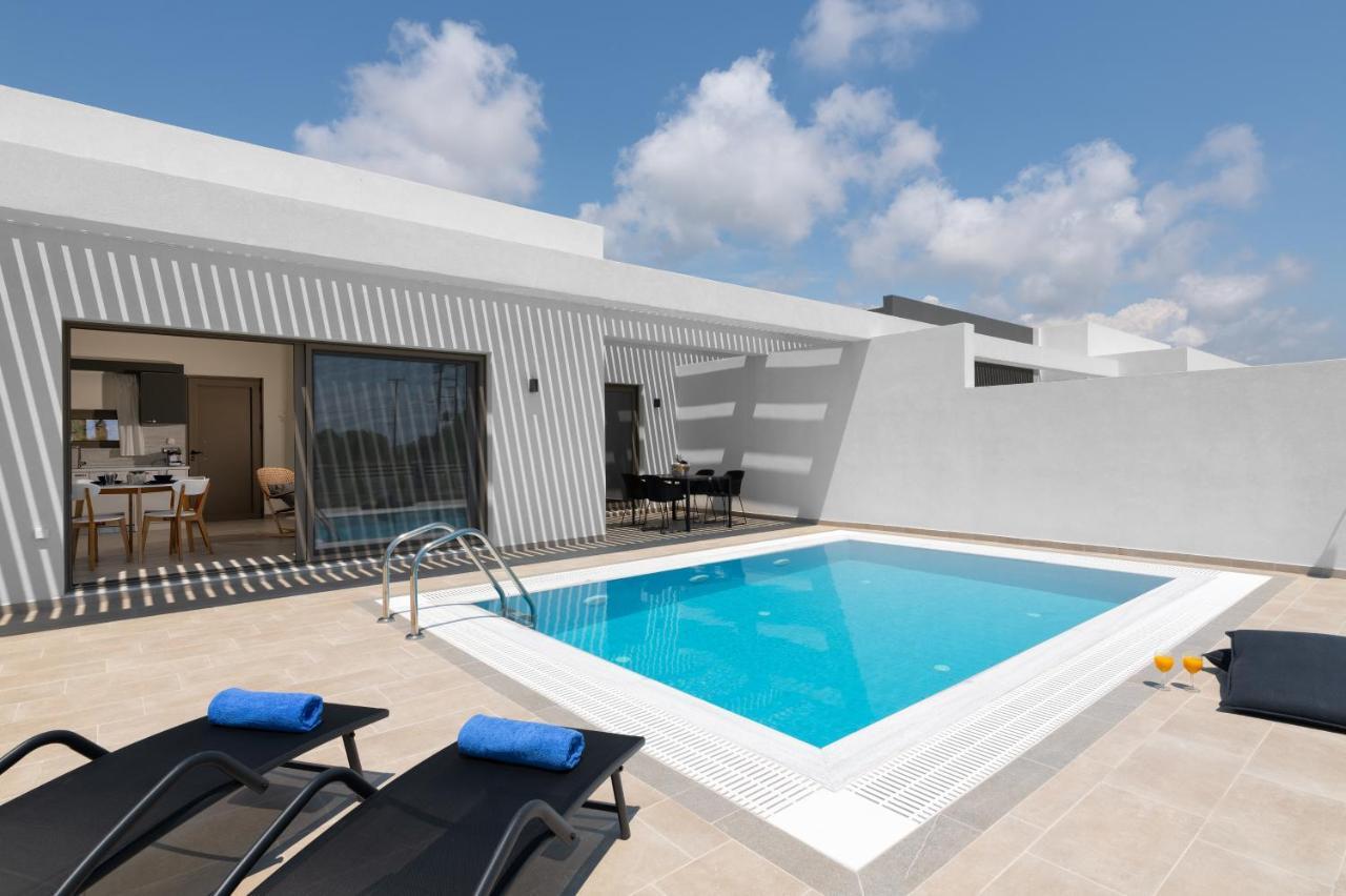 Armonia Suites Gennadi Bagian luar foto