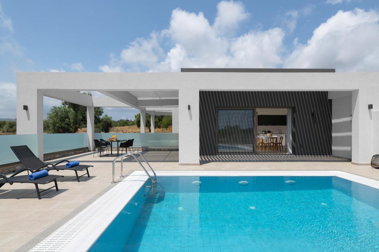 Armonia Suites Gennadi Bagian luar foto