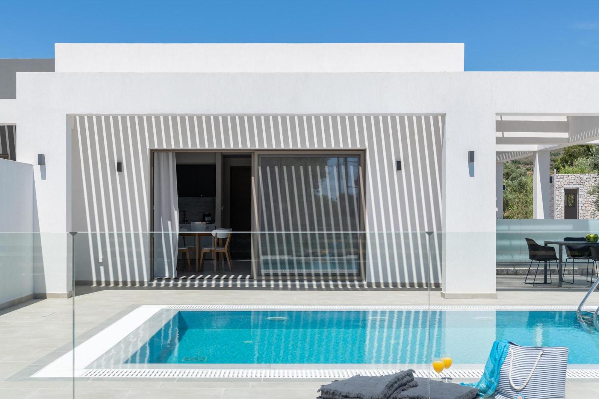 Armonia Suites Gennadi Bagian luar foto