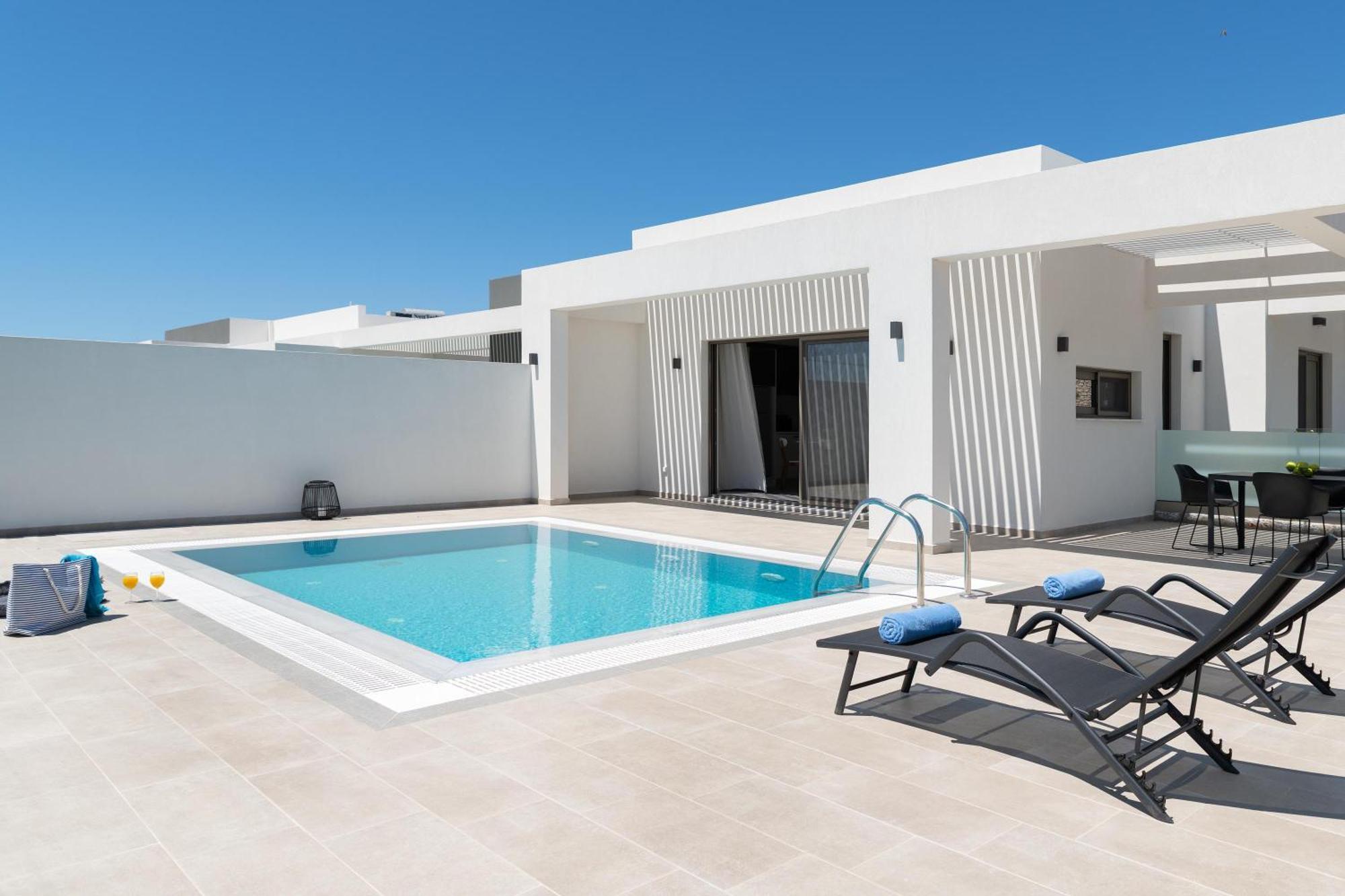 Armonia Suites Gennadi Bagian luar foto